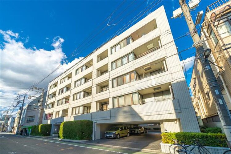 東武東上線「上板橋」駅より徒歩7分。各種施設や公園もある便利な立地です。 東武東上線「上板橋」駅より徒歩7分。各種施設や公園もある便利な立地です。