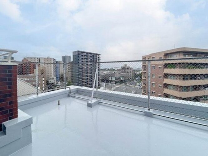 バルコニー バルコニー