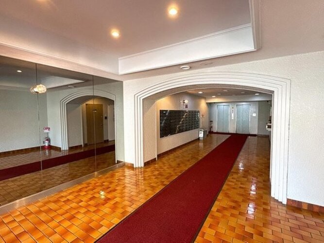 エントランス エントランス