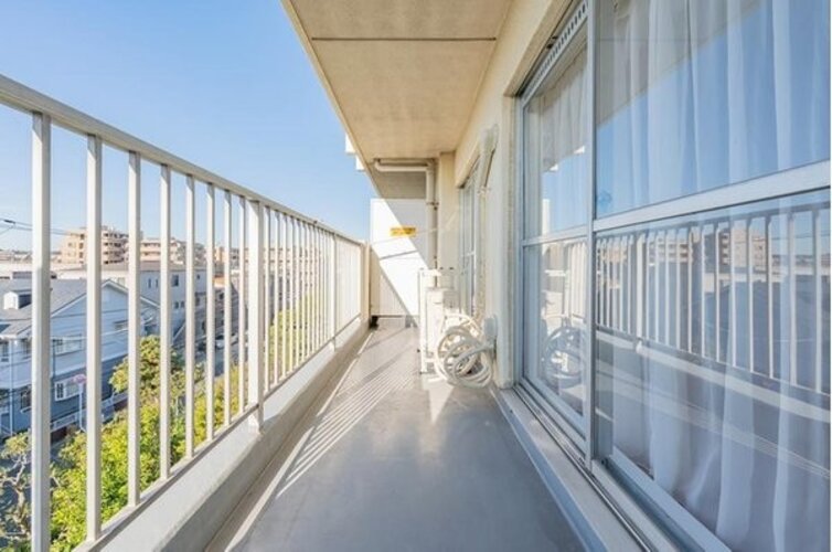 バルコニー バルコニー