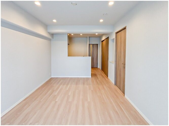 内装はシンプルに落ち着きのある空間にしています。ゆったりとしたひとときを過ごせそうです♪ 内装はシンプルに落ち着きのある空間にしています。ゆったりとしたひとときを過ごせそうです♪