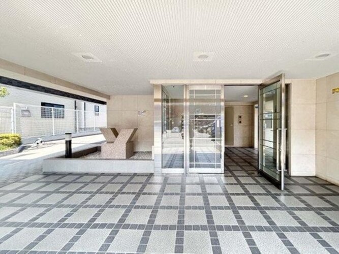 エントランス エントランス