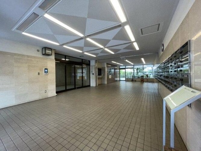 エントランス エントランス