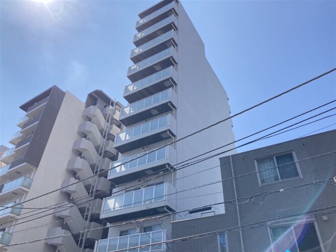 京王線「府中」駅にも徒歩15分ほどで行けます。 京王線「府中」駅にも徒歩15分ほどで行けます。