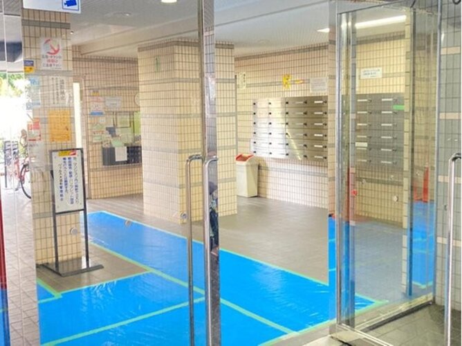 エントランス エントランス