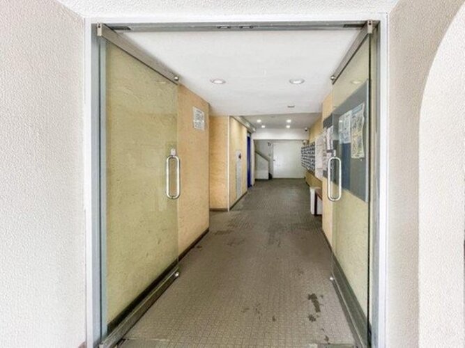 エントランス エントランス