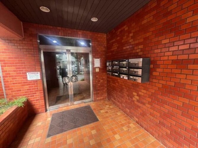 エントランス エントランス