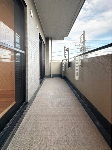 バルコニー バルコニー