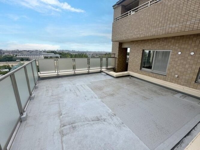 バルコニー バルコニー