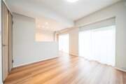 ゆったりくつろげる上質なリビングダイニングは、あなたの暮らしにより価値のある時間を演出してくれます。 ゆったりくつろげる上質なリビングダイニングは、あなたの暮らしにより価値のある時間を演出してくれます。