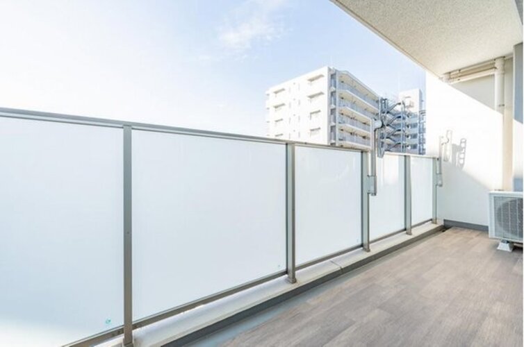 バルコニー バルコニー