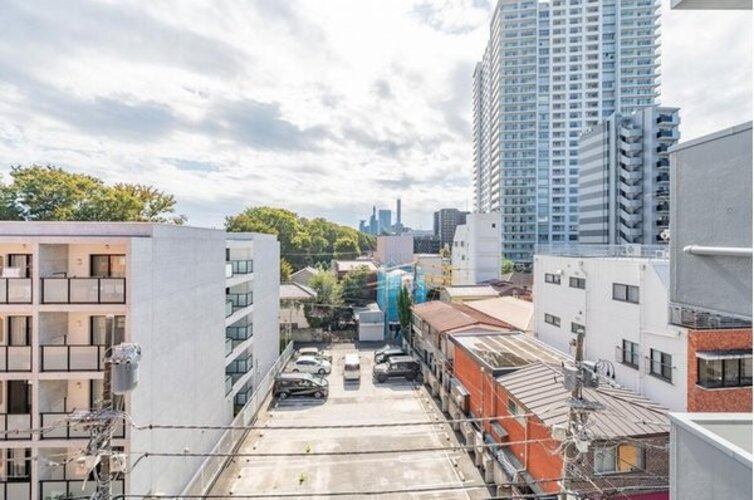 バルコニー バルコニー