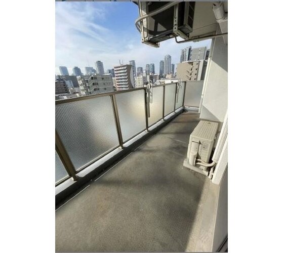 バルコニー バルコニー