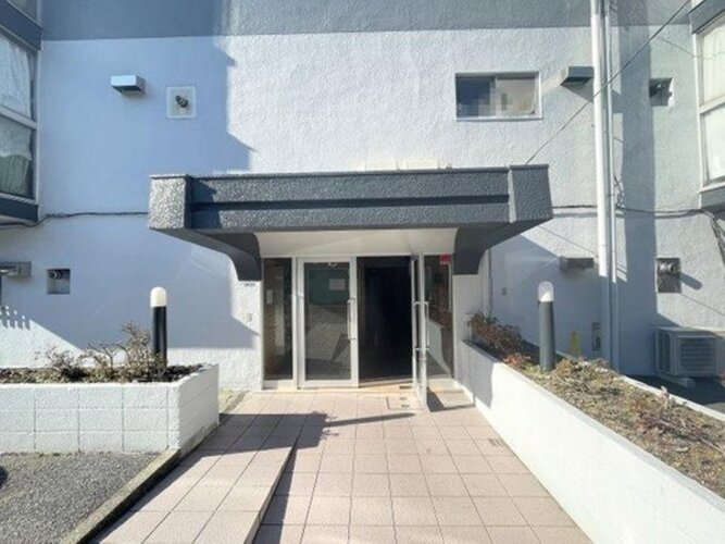 エントランス エントランス