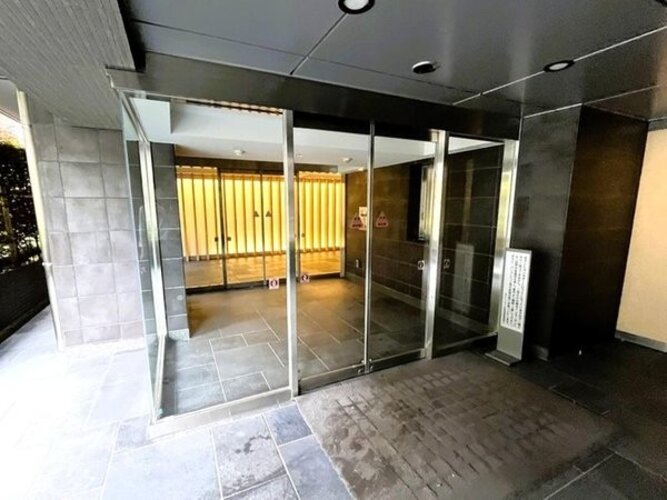 エントランス エントランス