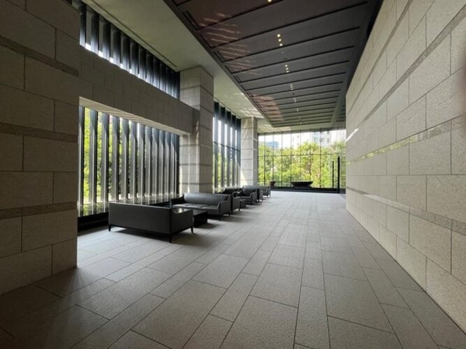 エントランス エントランス