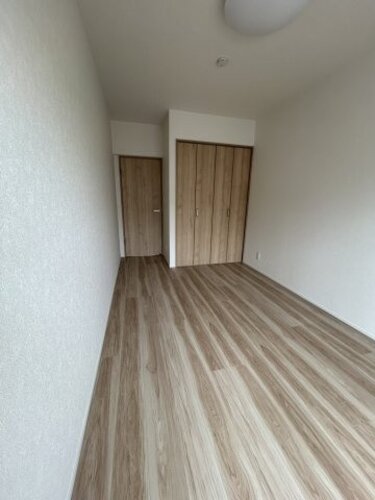 【洋室】アミティ三郷早稲田6‐1‐2号棟 