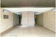 開放感溢れる空間。厳選された素材で構成された壁面。ホテルライクな共用部分は充実さも兼備しています。 開放感溢れる空間。厳選された素材で構成された壁面。ホテルライクな共用部分は充実さも兼備しています。