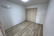【洋室】ロイヤルシャトーねやがわオークビル 【洋室】ロイヤルシャトーねやがわオークビル