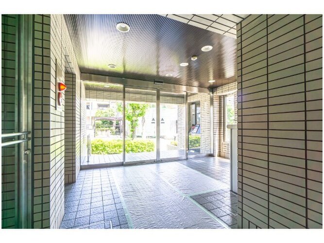 綺麗に管理された共有部。管理体制もマンション選びの大切なポイントです。