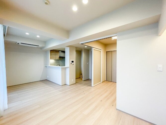 一人ひとりの理想の住まい。実現して頂くためにシンプルなデザインの空間に仕上げました。 一人ひとりの理想の住まい。実現して頂くためにシンプルなデザインの空間に仕上げました。