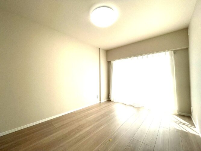 心落ち着く安らぎの空間。静かな時間を過ごすのに最適なお部屋です。