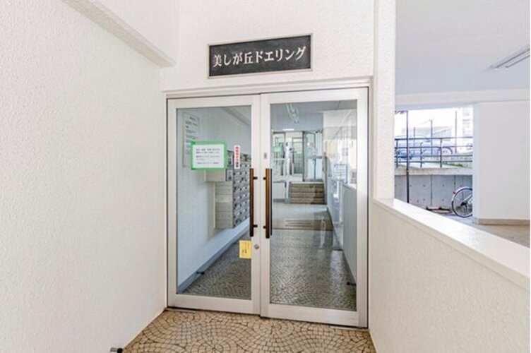 エントランス エントランス