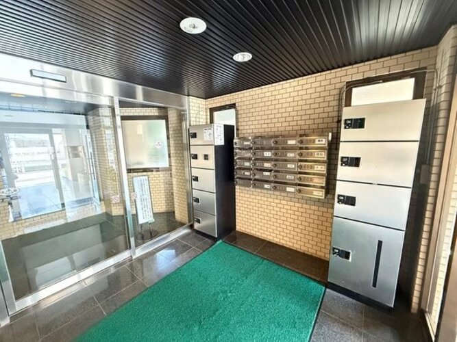 エントランス エントランス