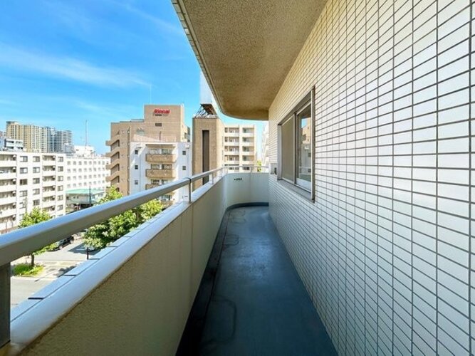 バルコニー バルコニー