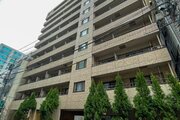 重厚感あふれる高級マンションという印象を与えてくれます。そのデザインは住むほどに実感が増すものです。 重厚感あふれる高級マンションという印象を与えてくれます。そのデザインは住むほどに実感が増すものです。