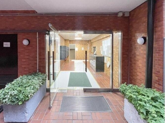 エントランス エントランス