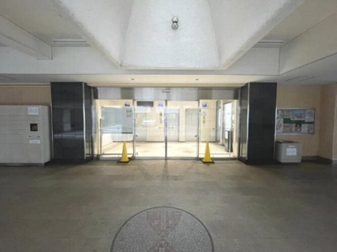 エントランス エントランス