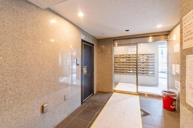 エントランス エントランス