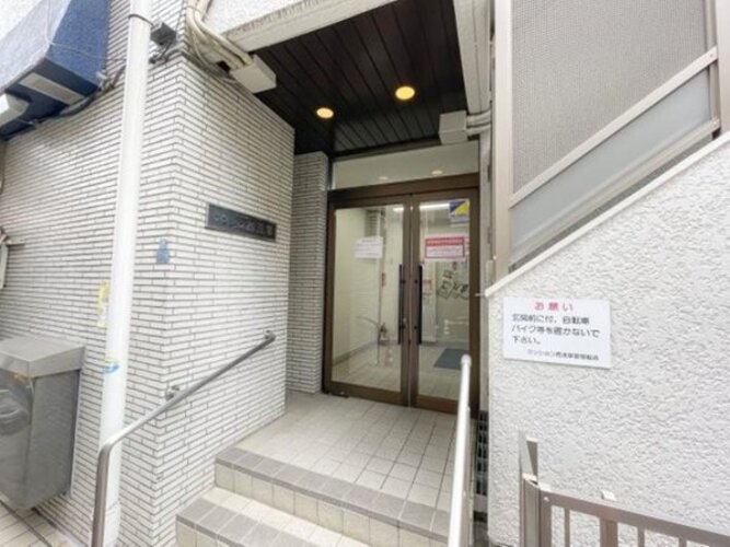 エントランス エントランス