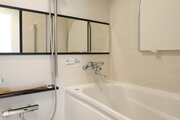 ワイドミラー付きユニットバス、浴室換気乾燥暖房機 ワイドミラー付きユニットバス、浴室換気乾燥暖房機