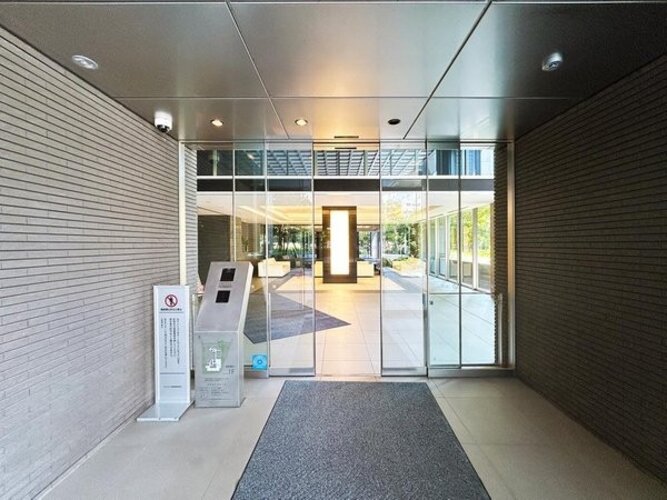 エントランス エントランス