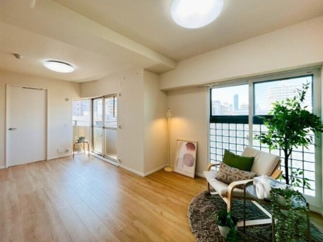 爽やかな風がそよぐ光に溢れた空間。清々しい気持ちになるお部屋です。