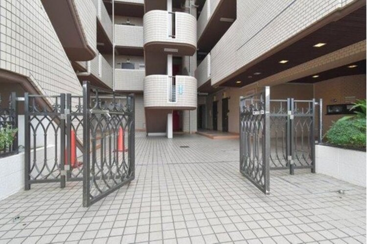 エントランス エントランス