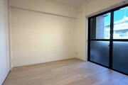 洋室1　約4.2帖