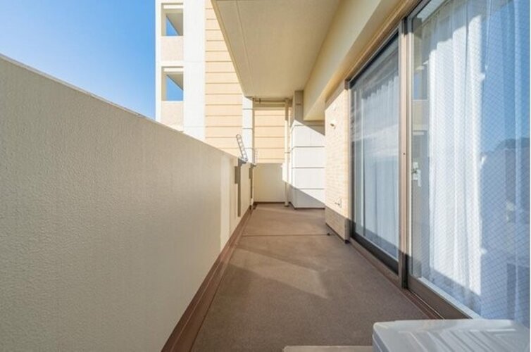 バルコニー バルコニー