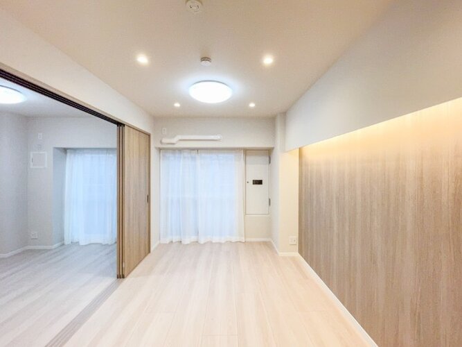 一人ひとりの理想の住まい。実現して頂くためにシンプルなデザインの空間に仕上げました。 一人ひとりの理想の住まい。実現して頂くためにシンプルなデザインの空間に仕上げました。