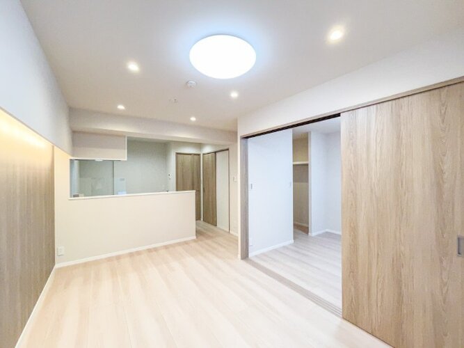 一人ひとりの理想の住まい。実現して頂くためにシンプルなデザインの空間に仕上げました。 一人ひとりの理想の住まい。実現して頂くためにシンプルなデザインの空間に仕上げました。