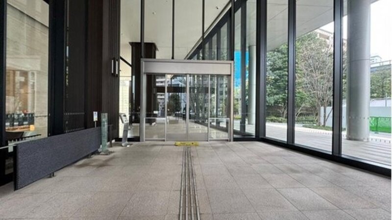エントランス エントランス