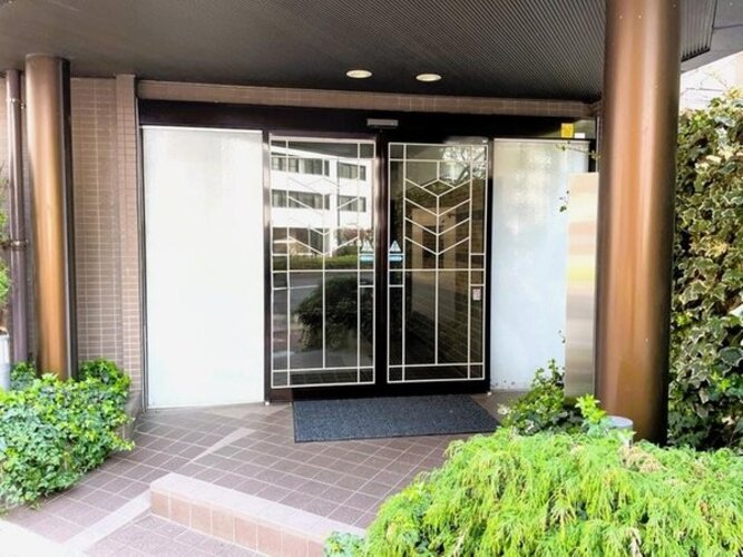 エントランス エントランス