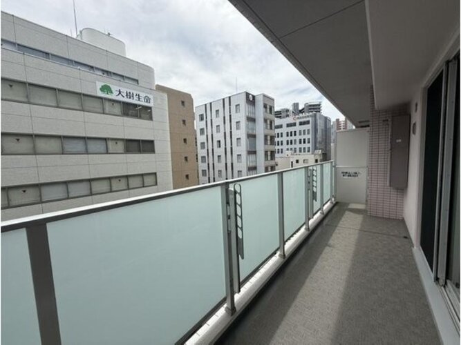 バルコニー バルコニー