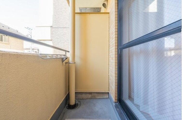 バルコニー バルコニー