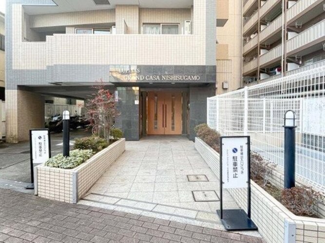 エントランス エントランス