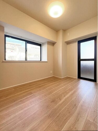 リビング以外の居室 リビング以外の居室