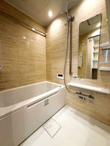 浴室　＊浴室乾燥・追い炊き機能付き＊