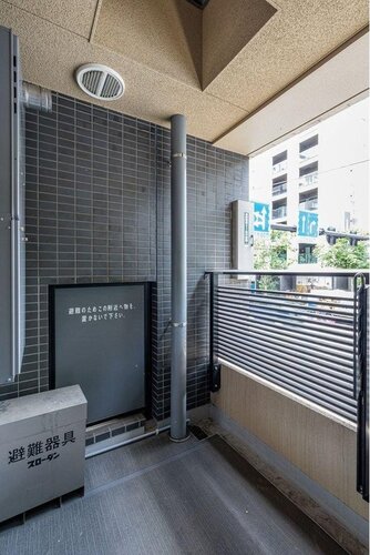 バルコニー バルコニー